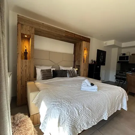 Les Trois Chaufatons - Chalets Boutiques Montriond Exterior photo